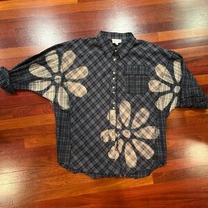 Oli & Hali Navy Plaid Button-Up with Bleached Daisy Motif